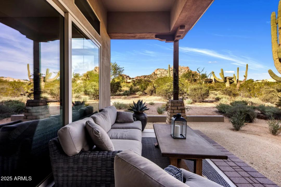 Real Estate Picture 24