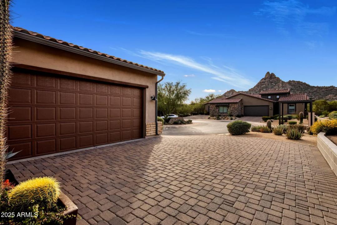 Real Estate Picture 29