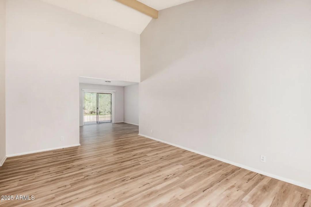 Real Estate Picture 6