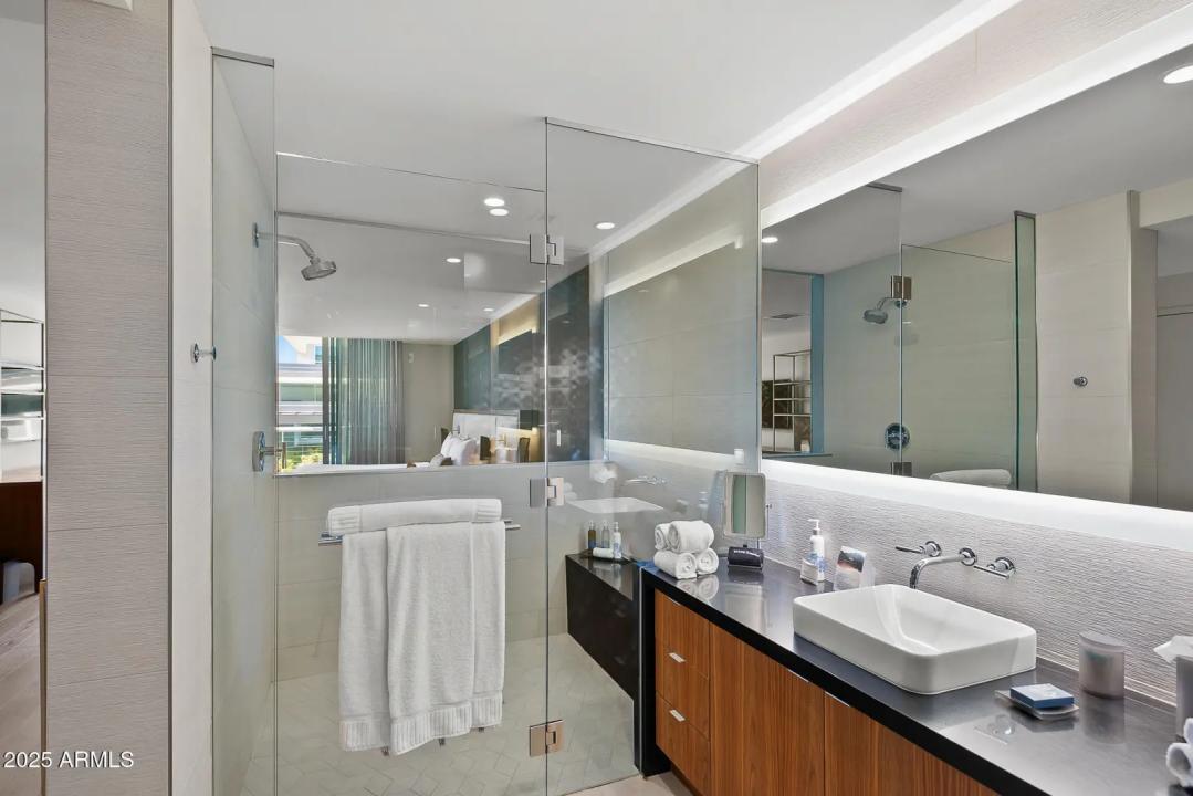 Real Estate Picture 43