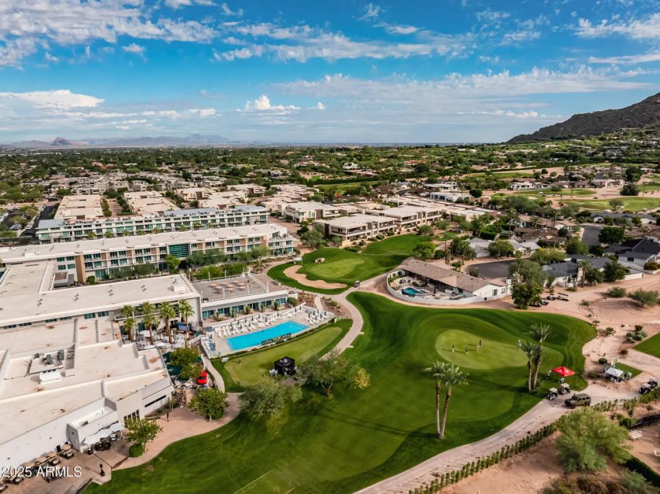 Real Estate Picture 50