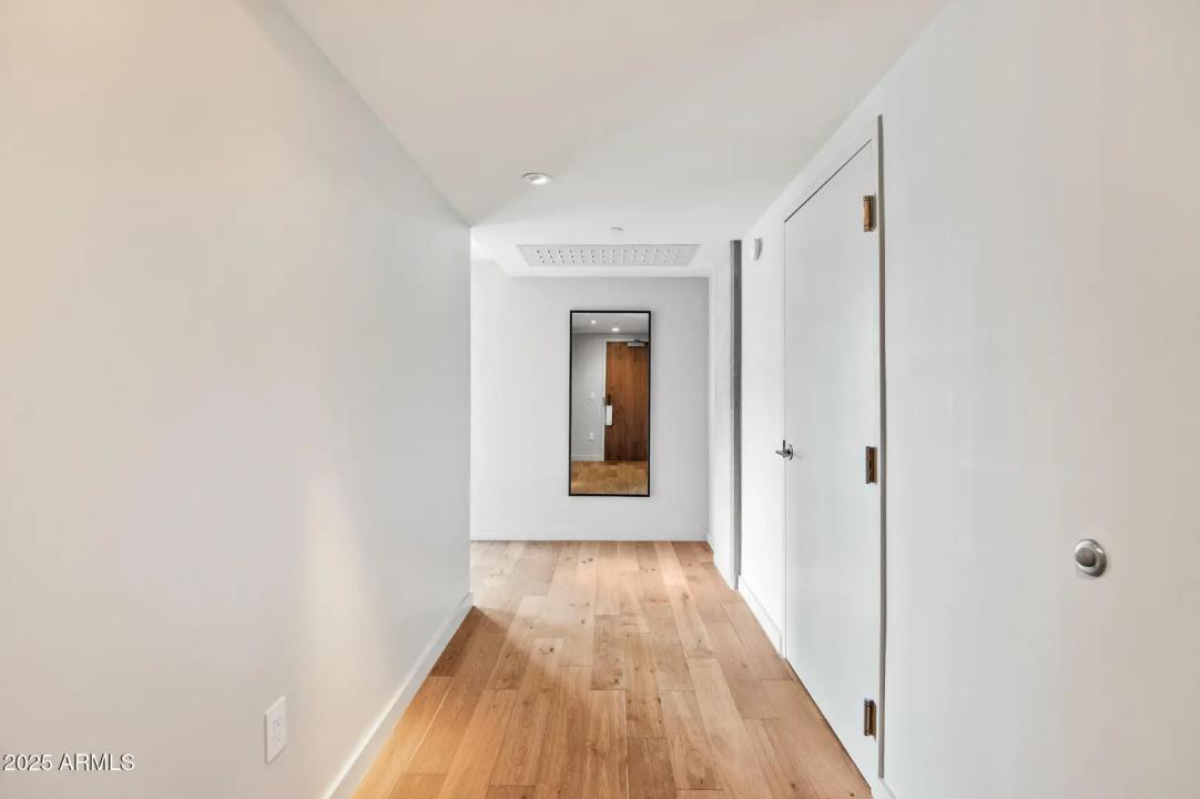 Real Estate Picture 3