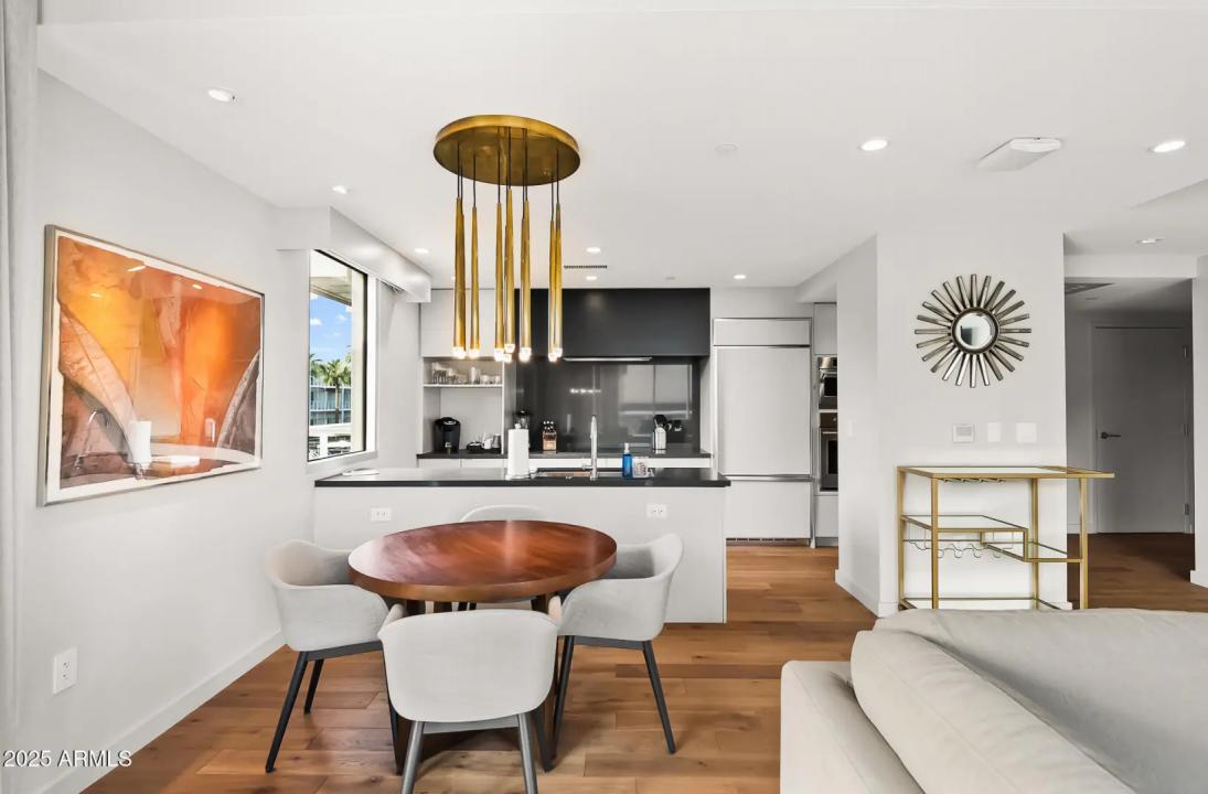 Real Estate Picture 16