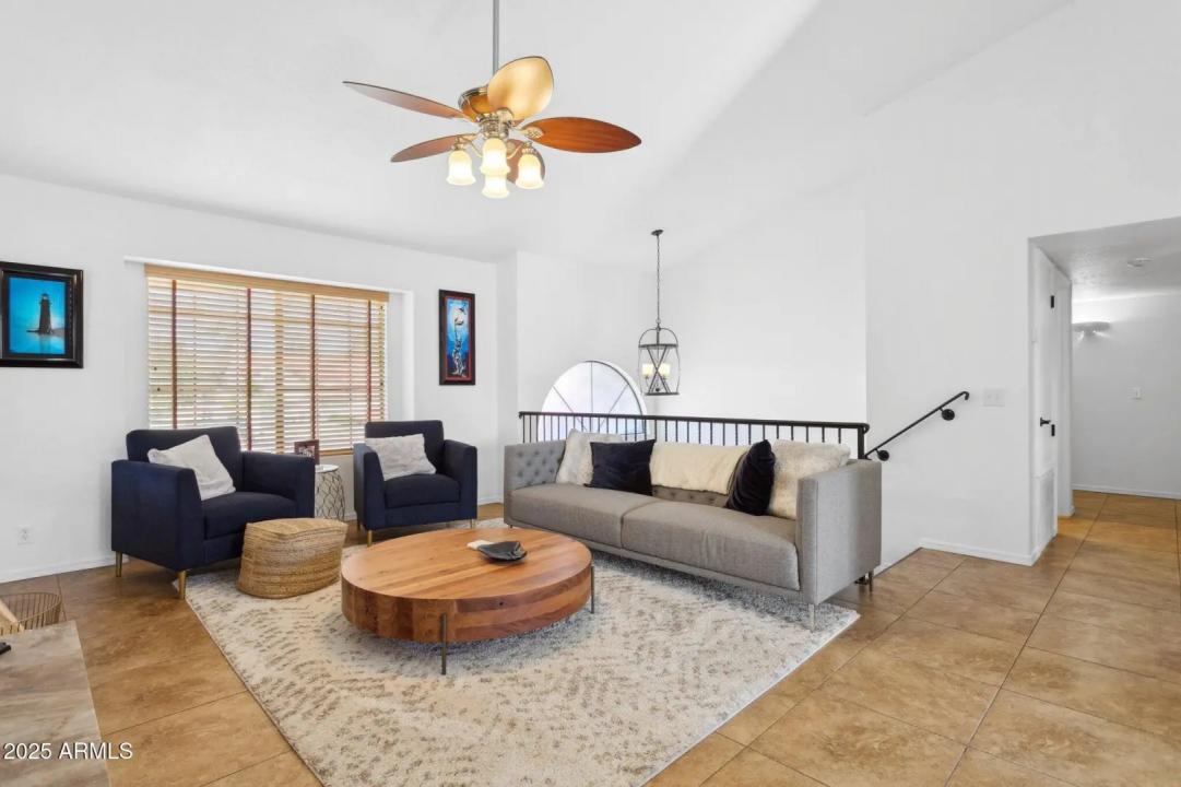 Real Estate Picture 5