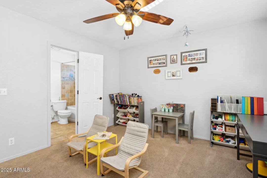 Real Estate Picture 14