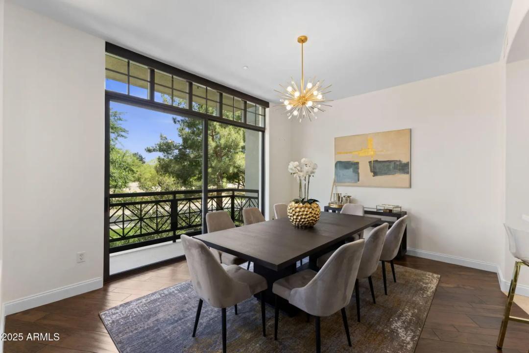 Real Estate Picture 8