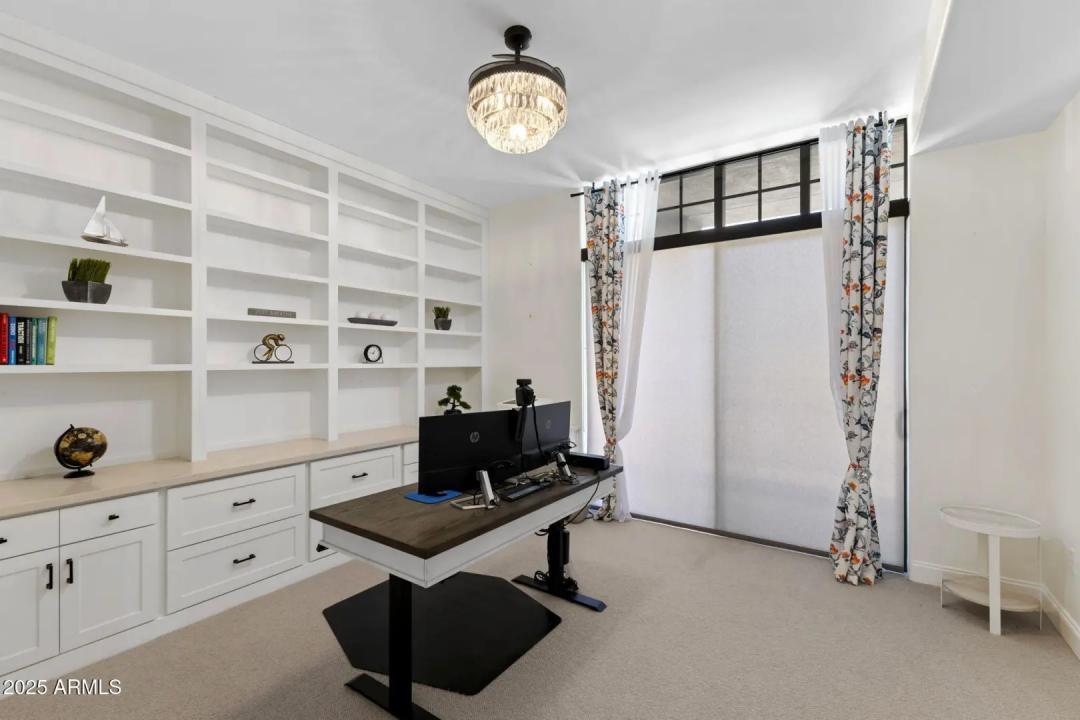 Real Estate Picture 12