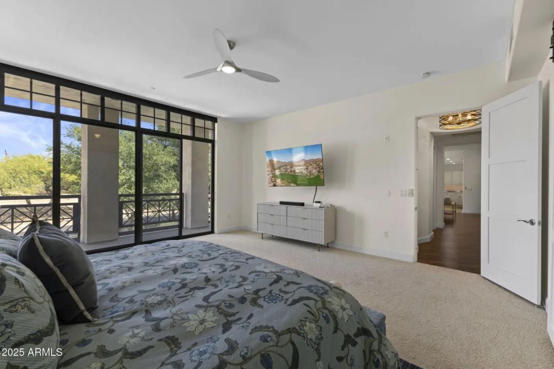 Real Estate Picture 14