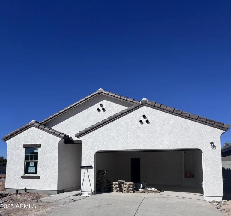 Real Estate Picture 10