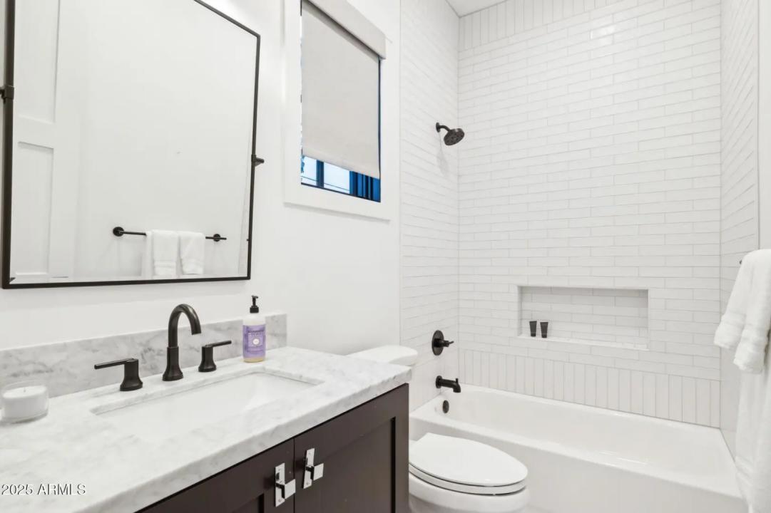 Real Estate Picture 30