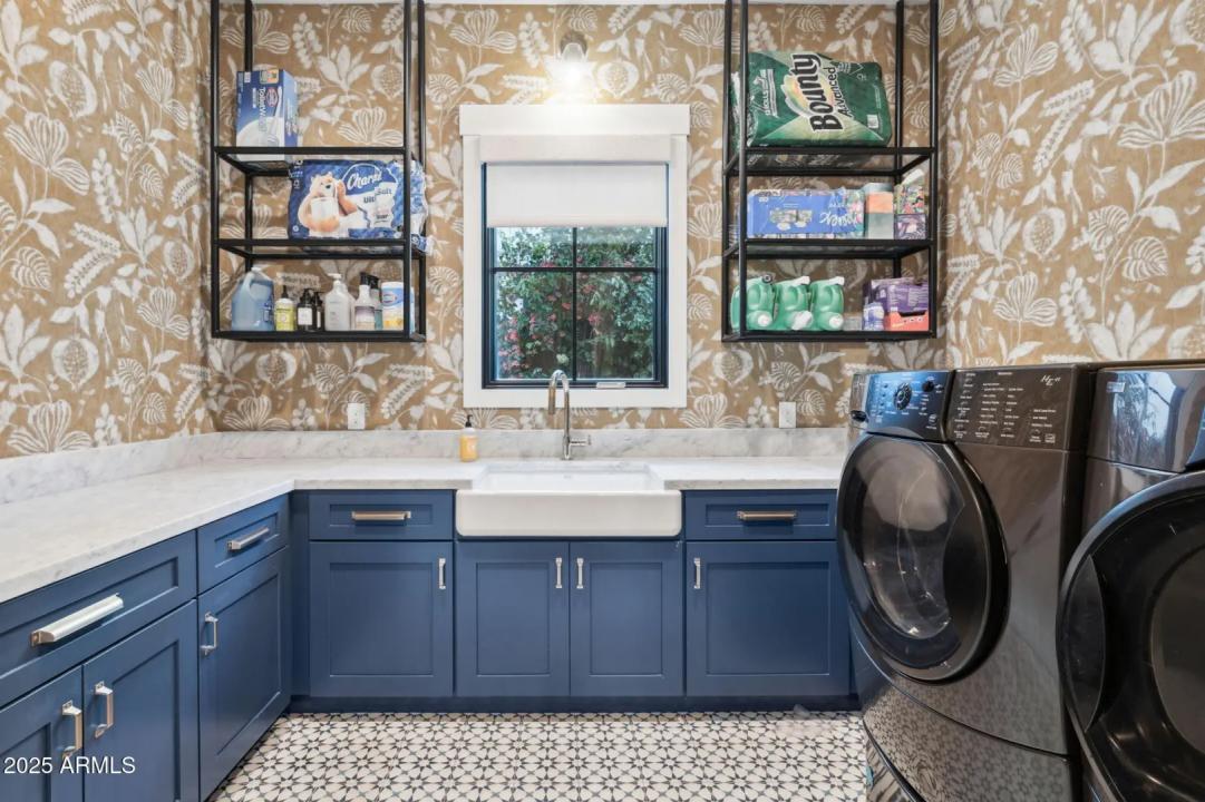 Real Estate Picture 24