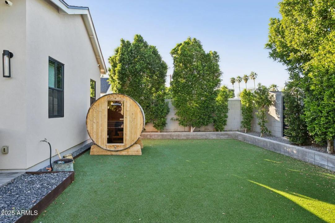 Real Estate Picture 34