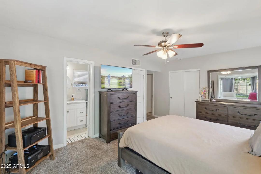 Real Estate Picture 20