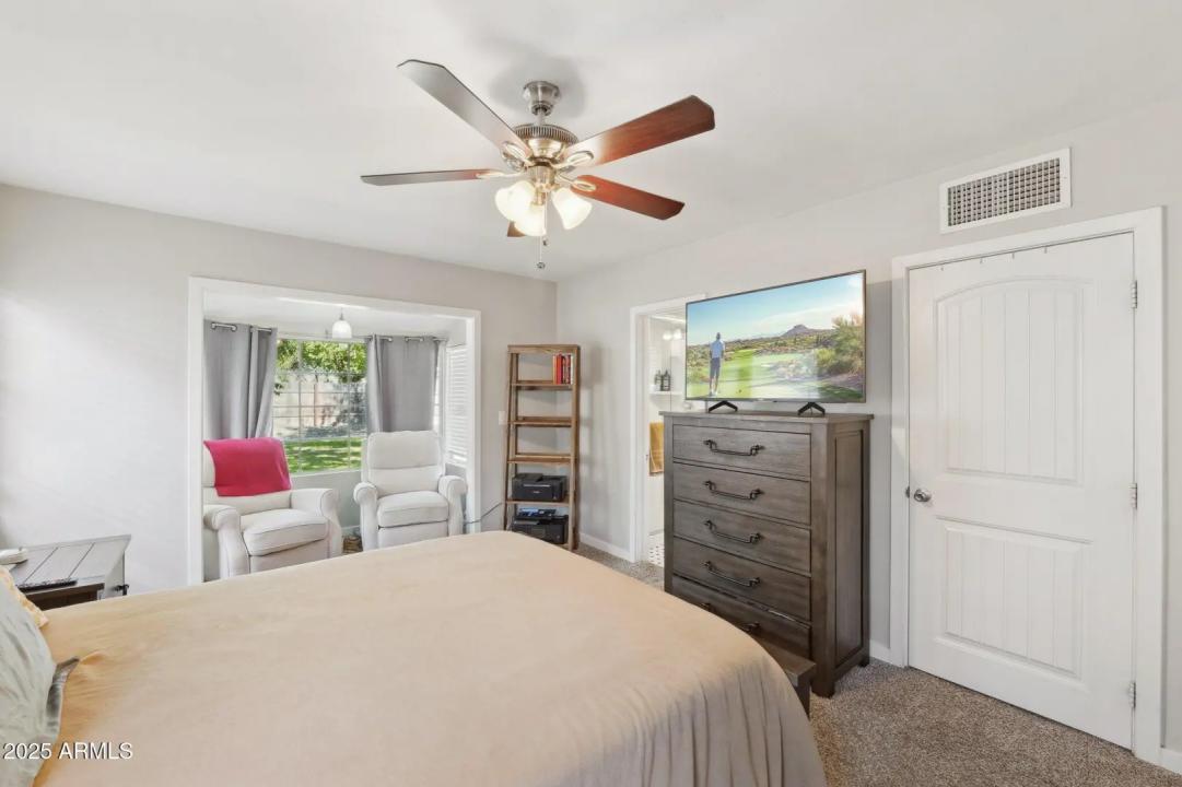 Real Estate Picture 21