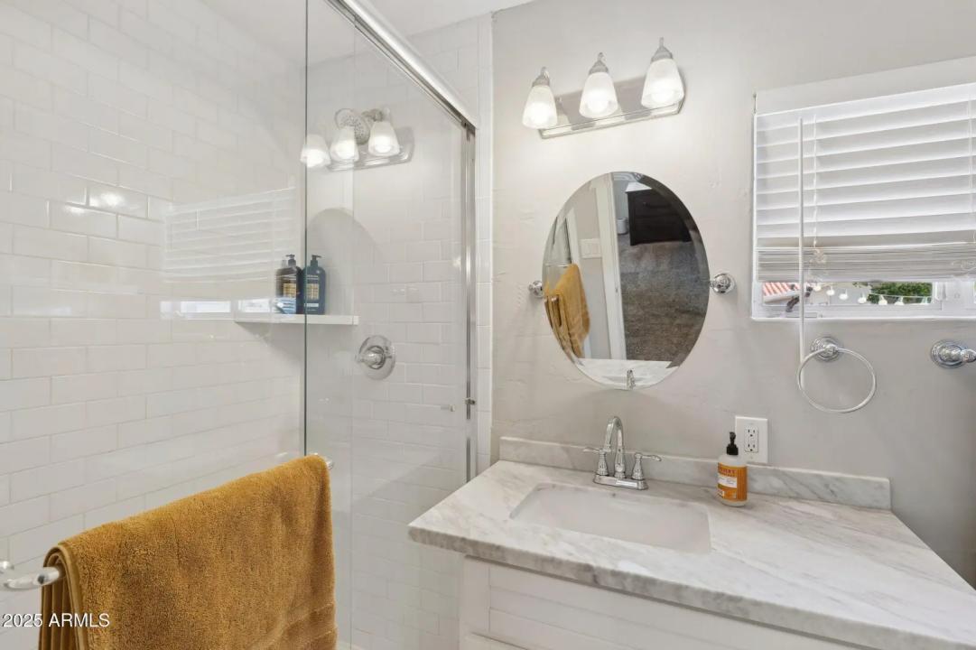 Real Estate Picture 23