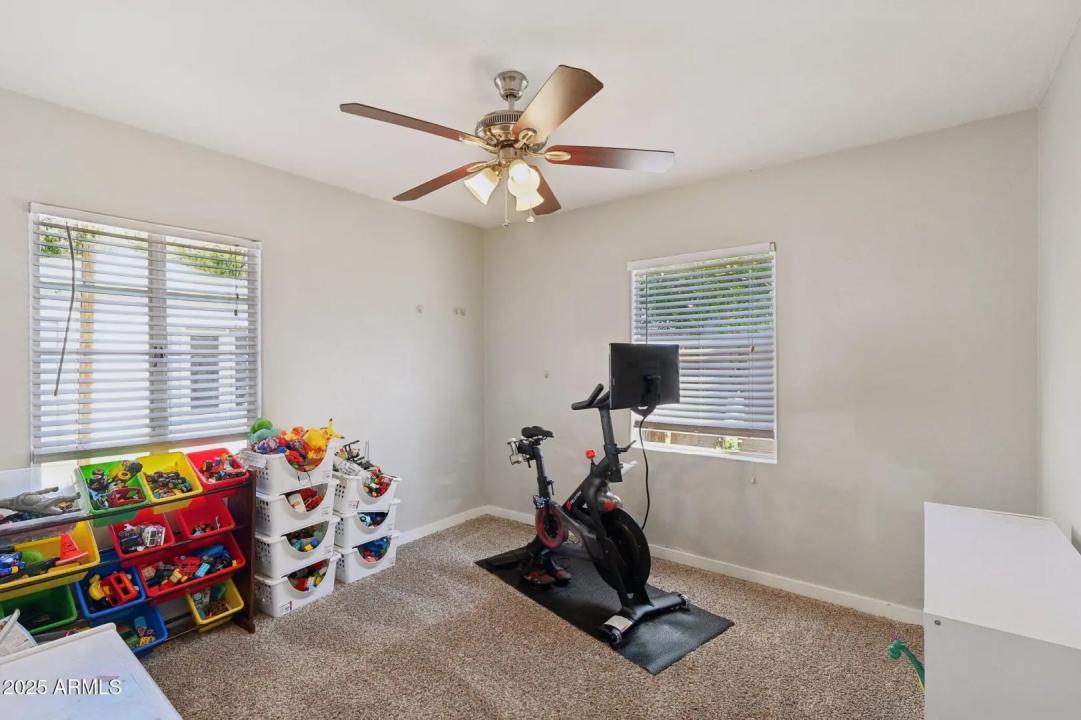 Real Estate Picture 24