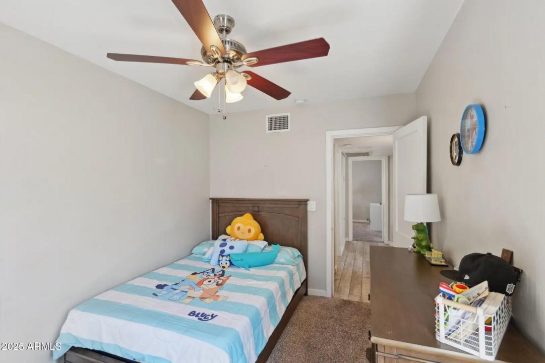 Real Estate Picture 30