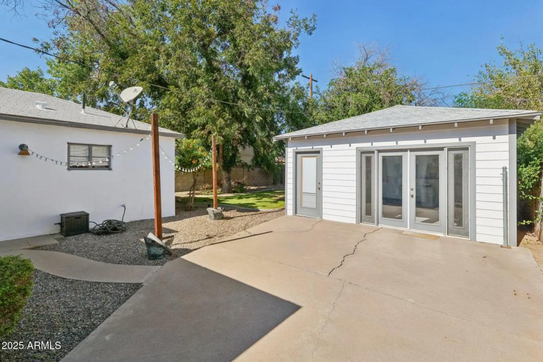 Real Estate Picture 32