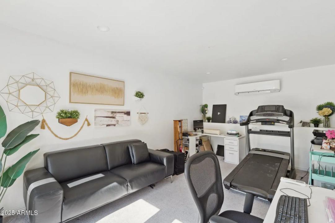 Real Estate Picture 33