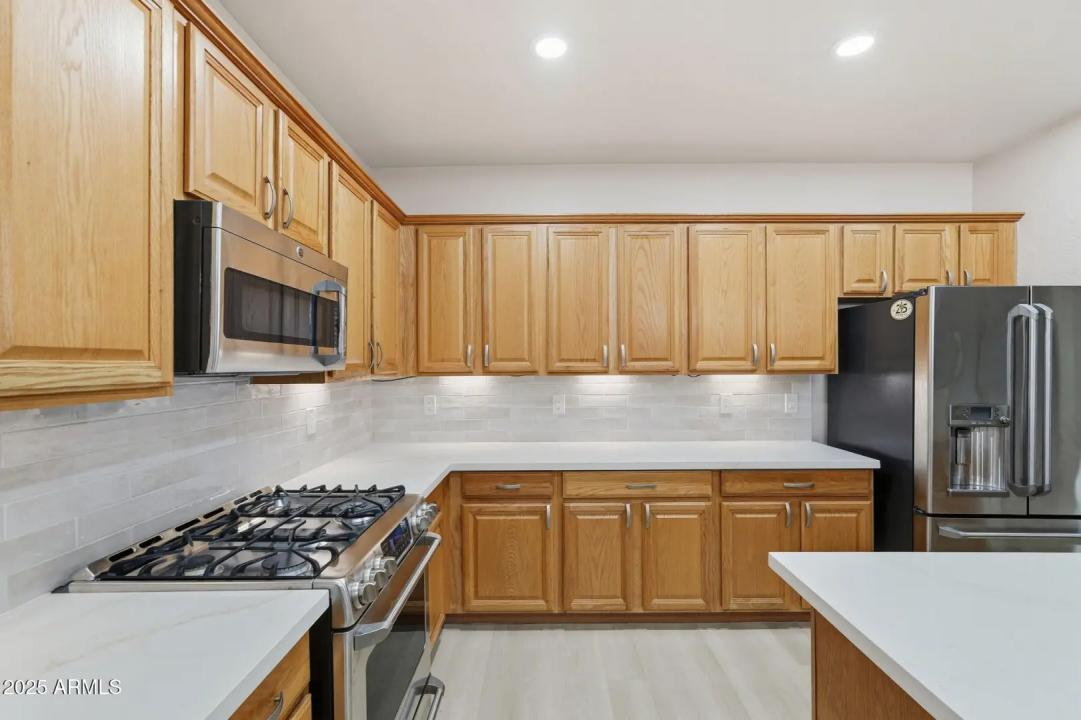 Real Estate Picture 21