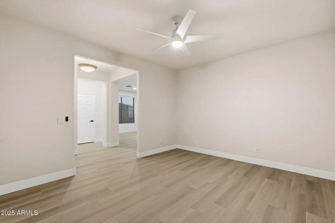 Real Estate Picture 22