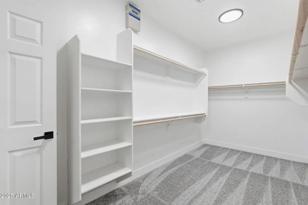 Real Estate Picture 30