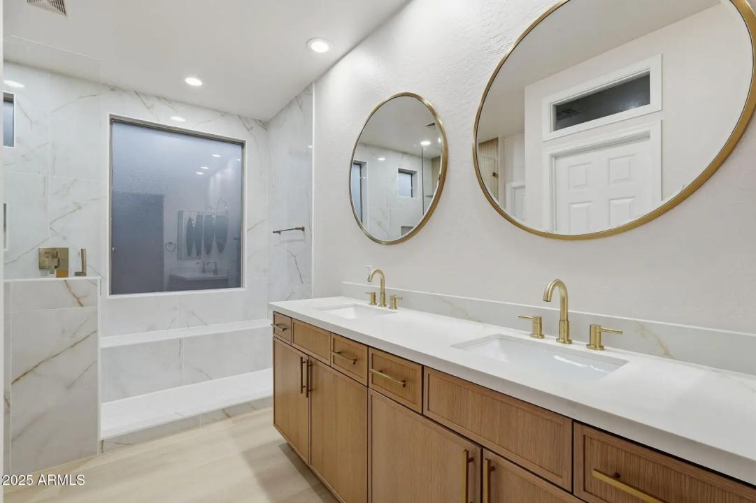 Real Estate Picture 32