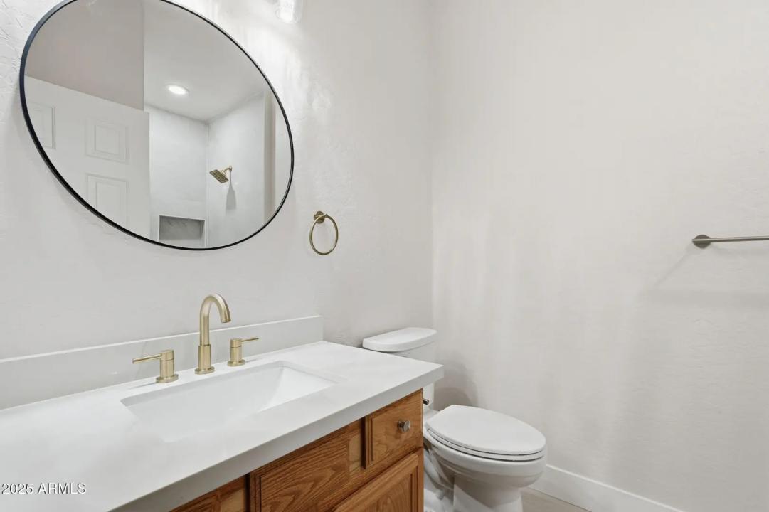 Real Estate Picture 36