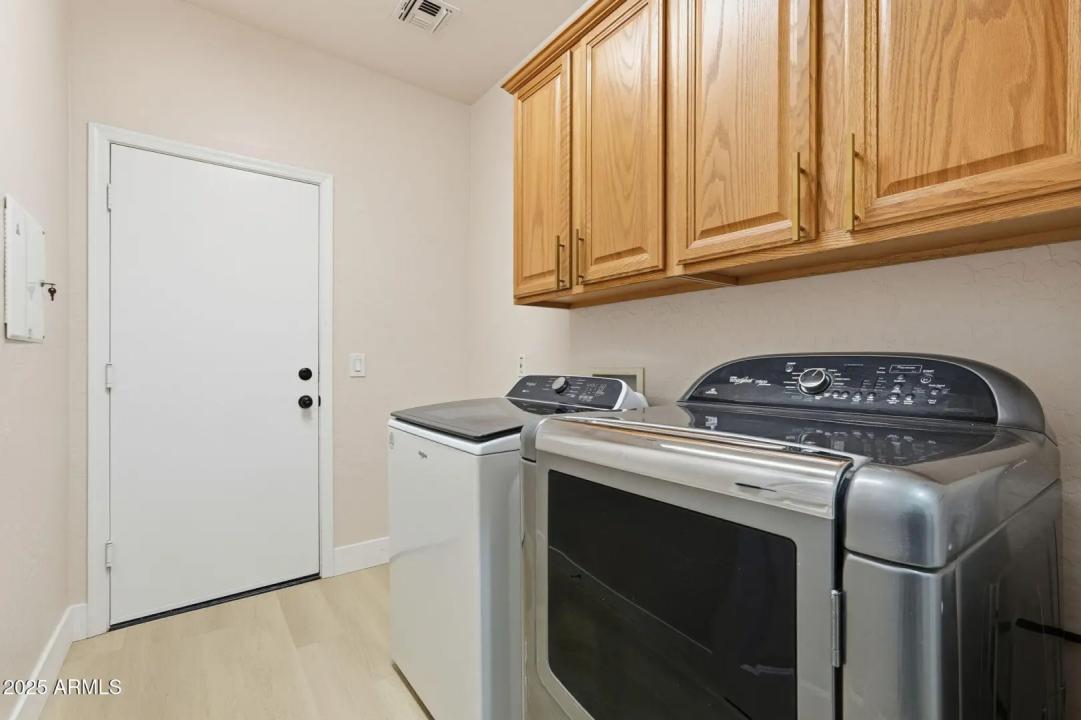 Real Estate Picture 38