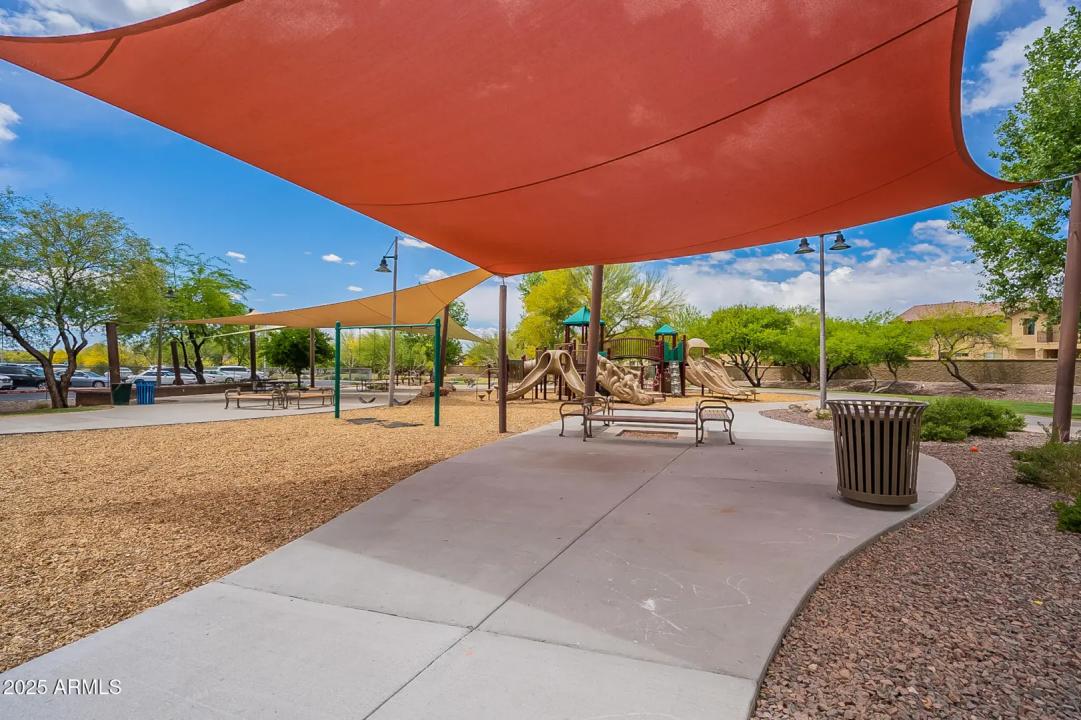 Real Estate Picture 60