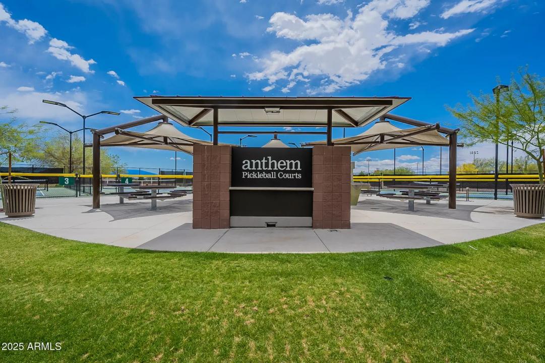 Real Estate Picture 67