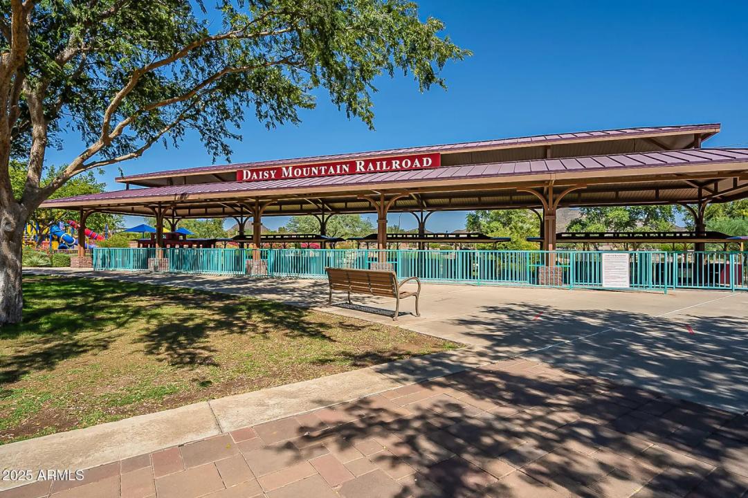 Real Estate Picture 94