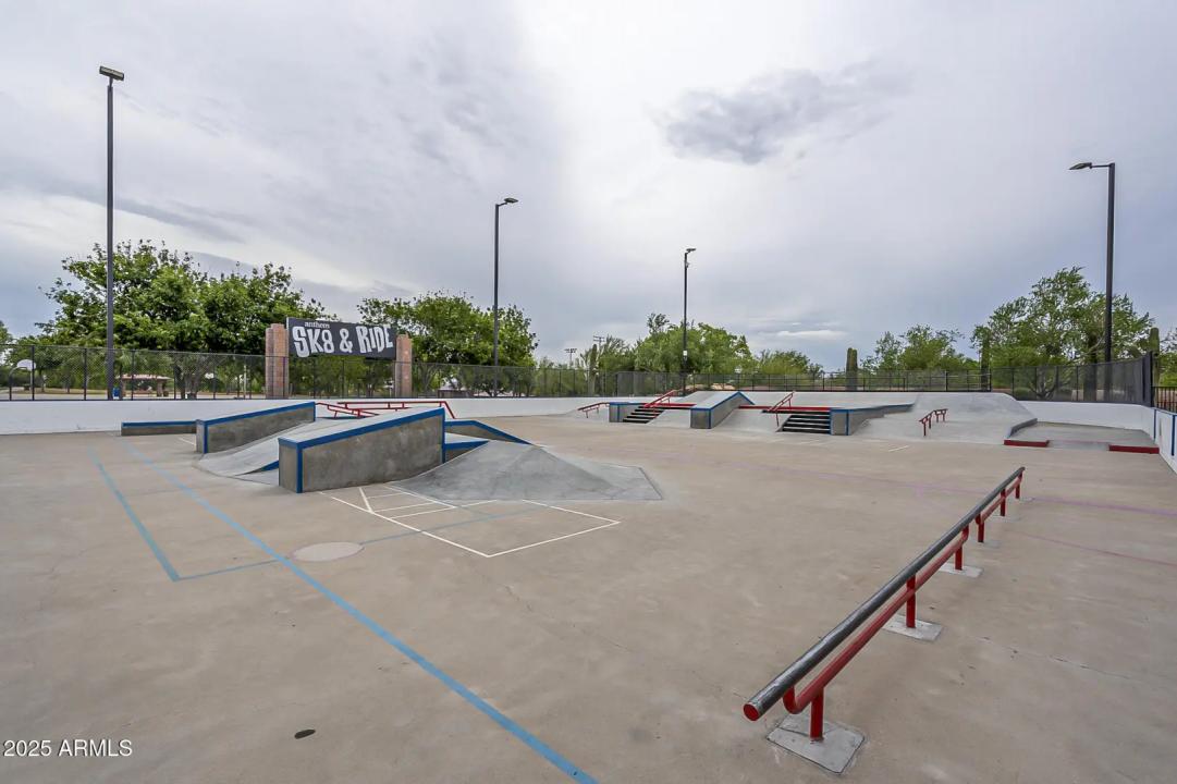 Real Estate Picture 96