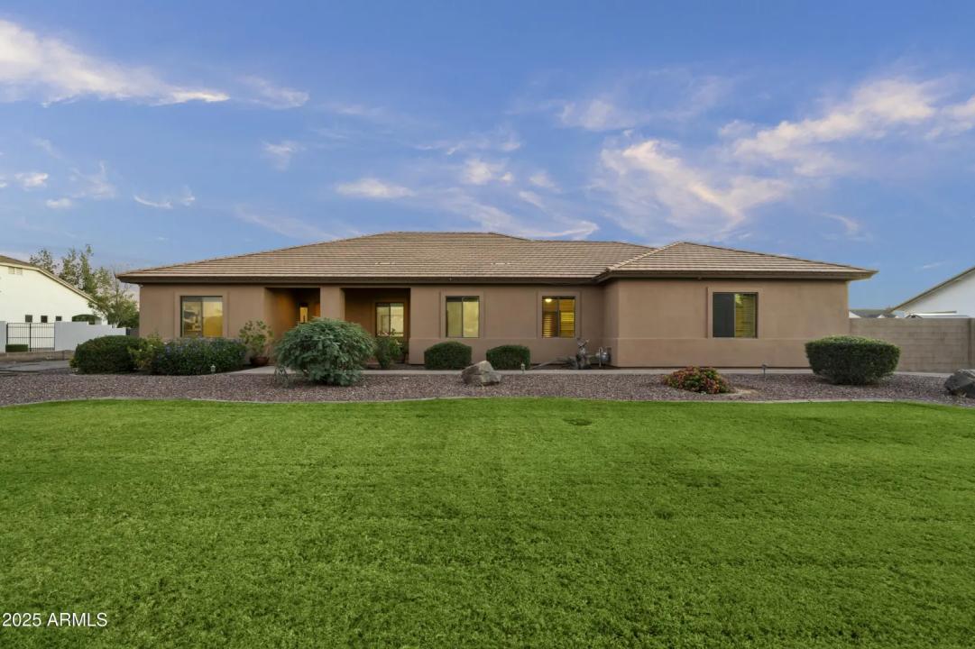 Real Estate Picture 1