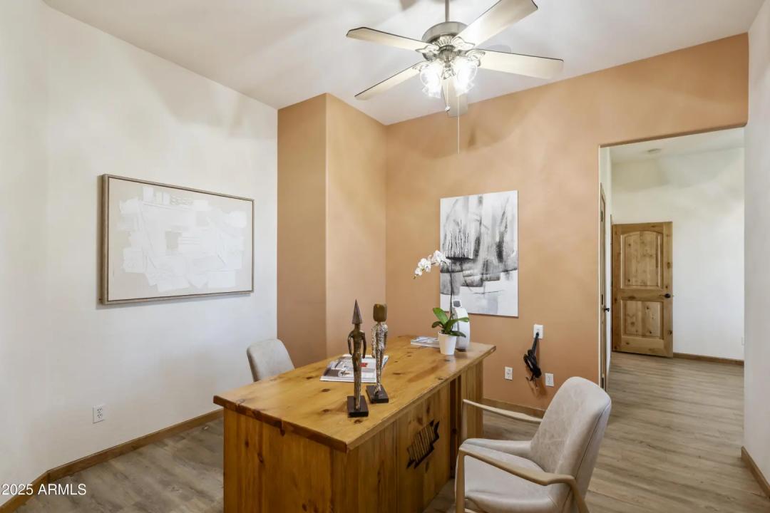 Real Estate Picture 4