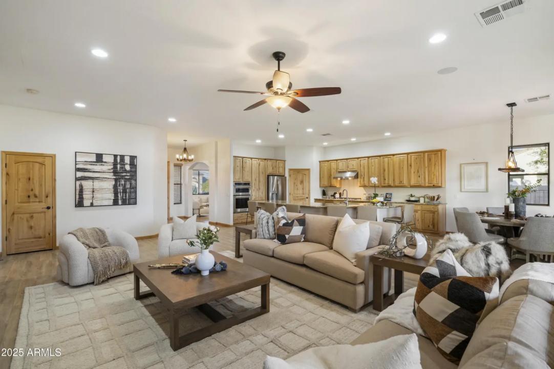 Real Estate Picture 6