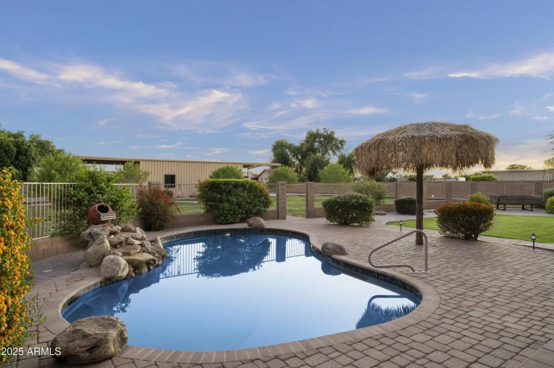 Real Estate Picture 19