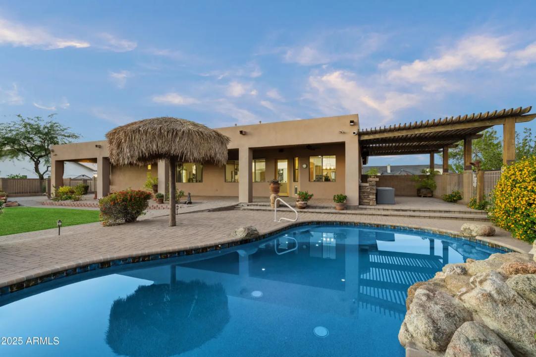 Real Estate Picture 22