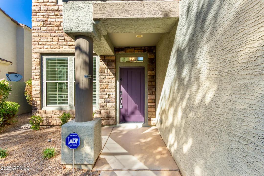 Real Estate Picture 3