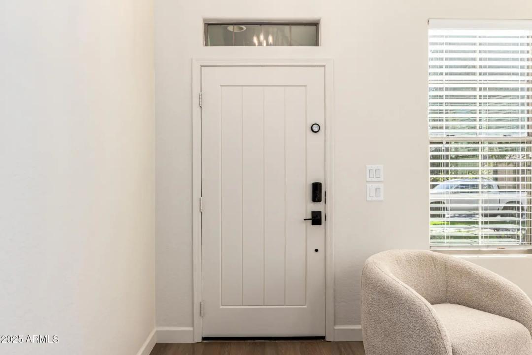 Real Estate Picture 4