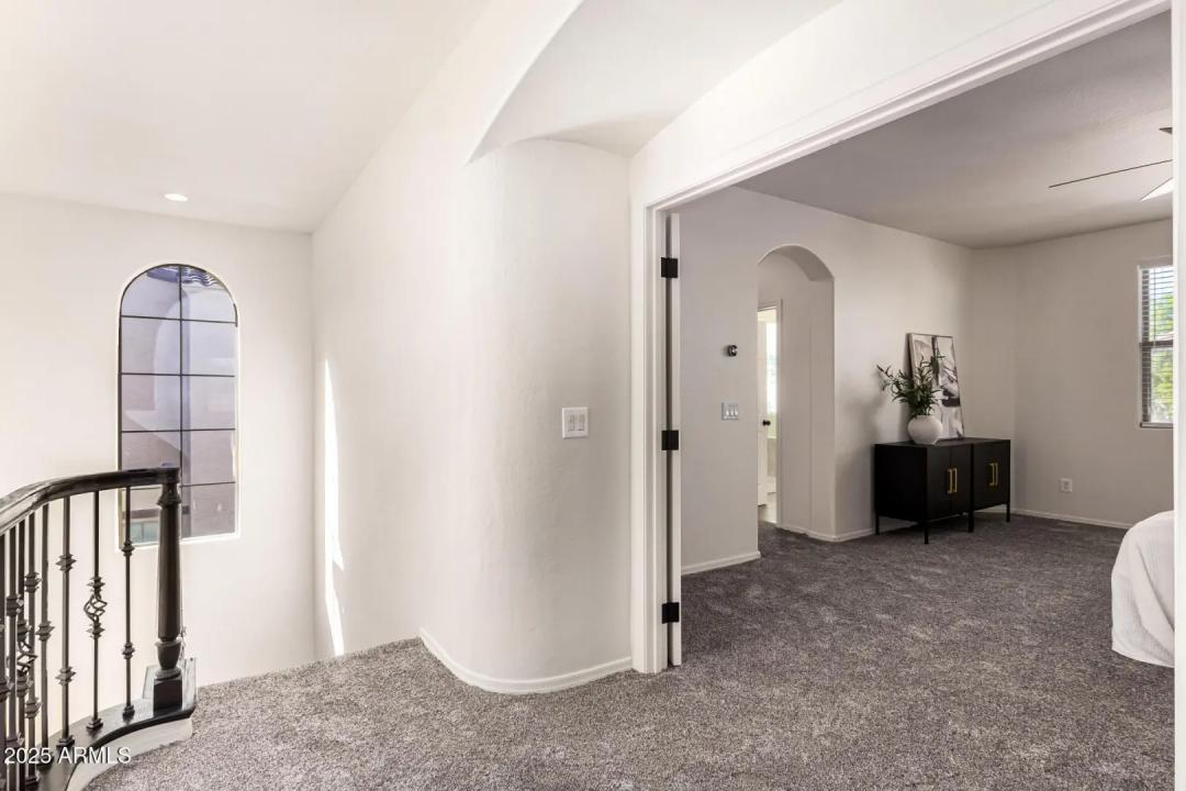 Real Estate Picture 22