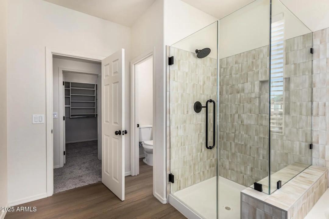 Real Estate Picture 28