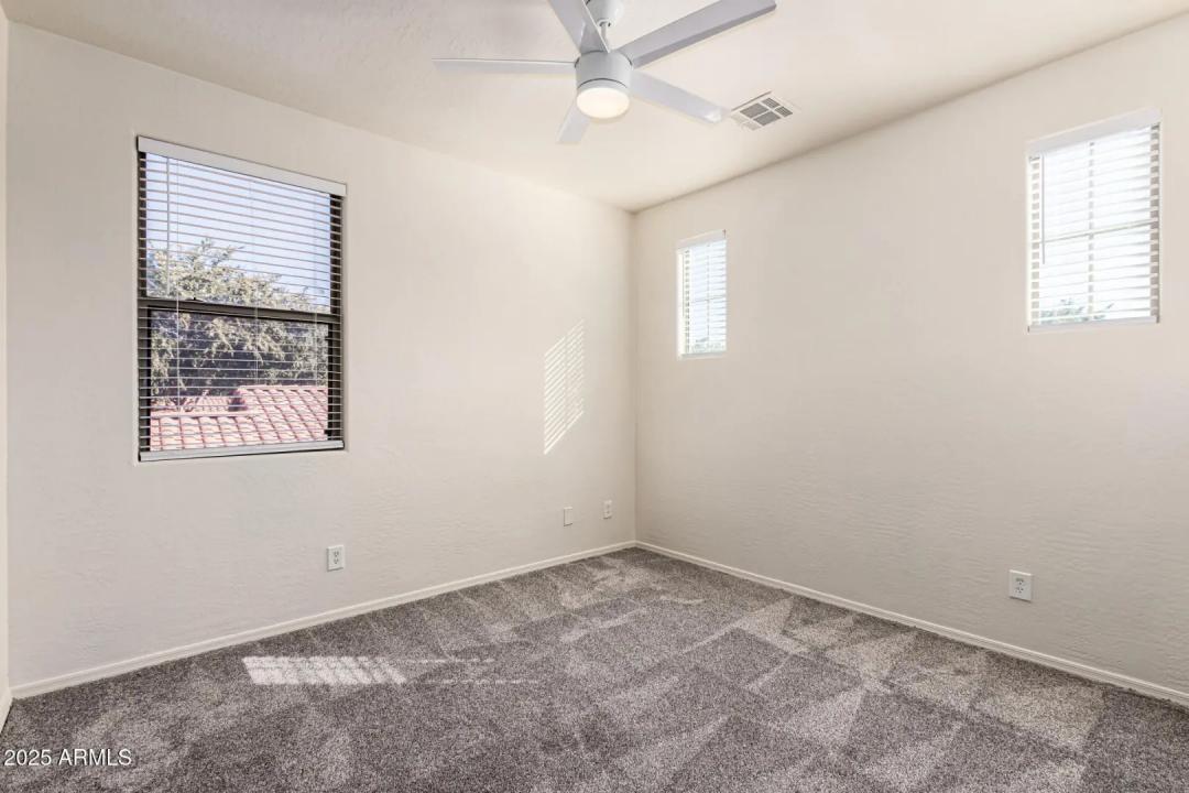 Real Estate Picture 34