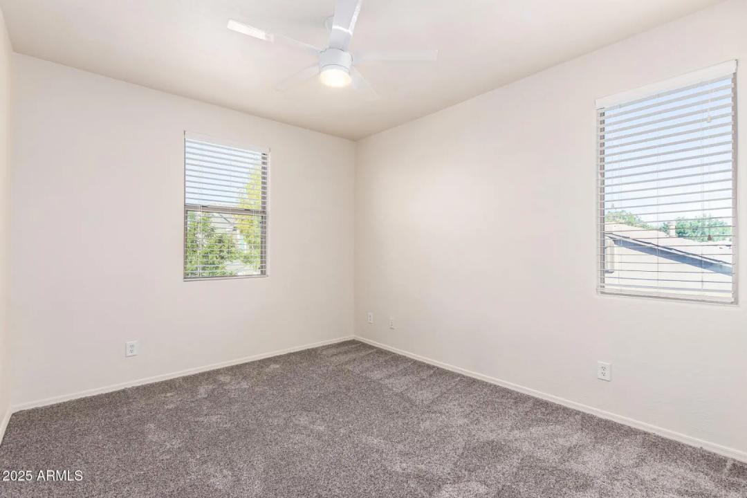 Real Estate Picture 39