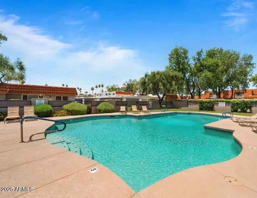 Real Estate Picture 16