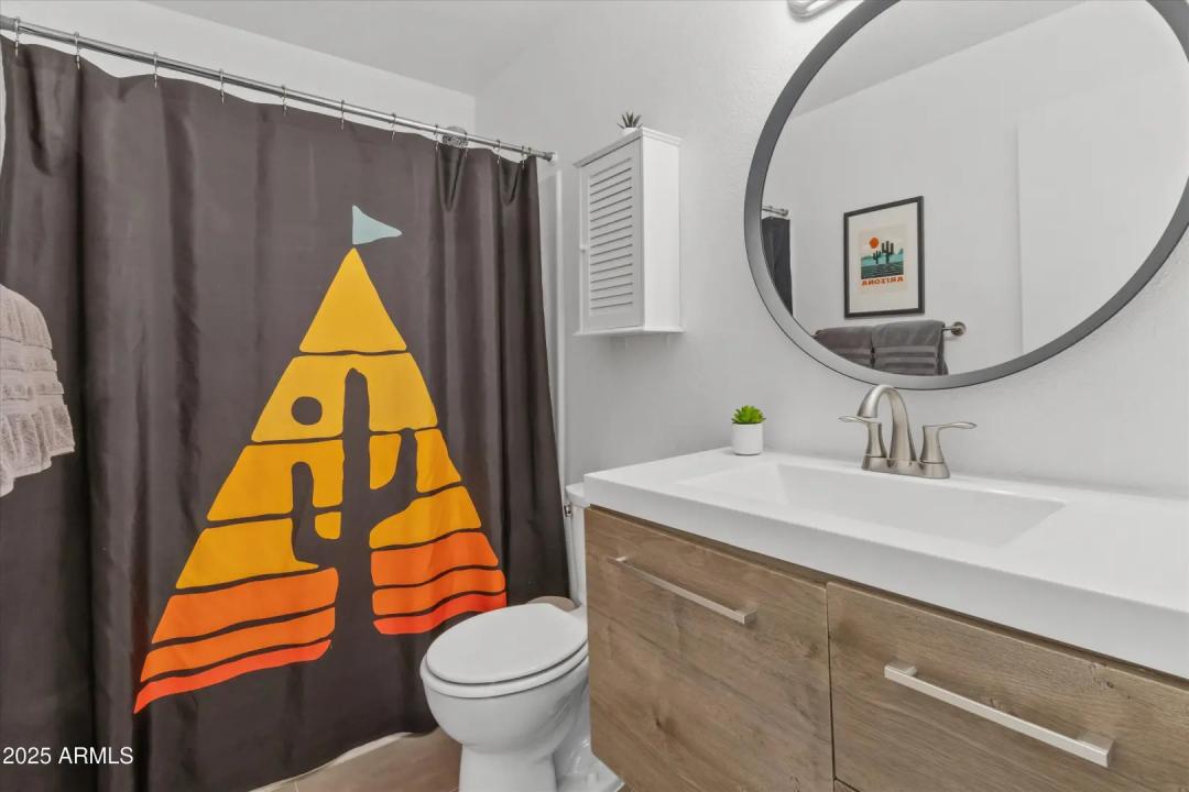 Real Estate Picture 12