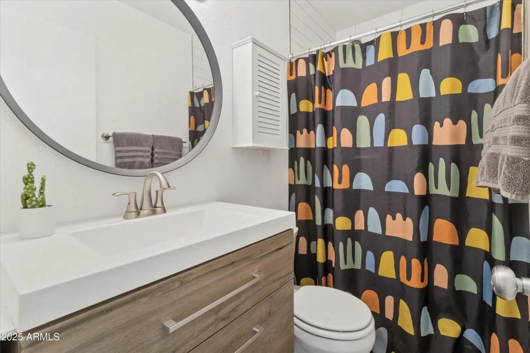 Real Estate Picture 7