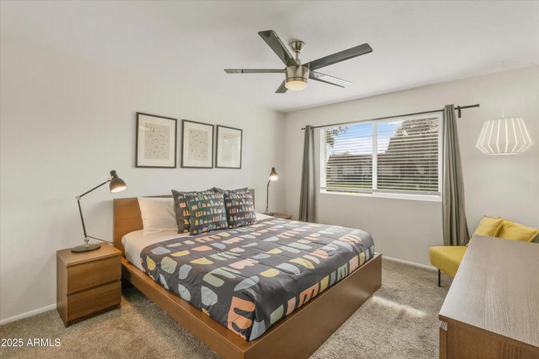 Real Estate Picture 5