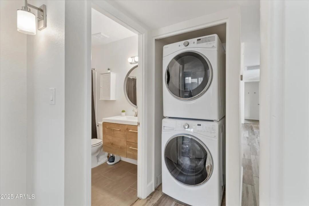 Real Estate Picture 13