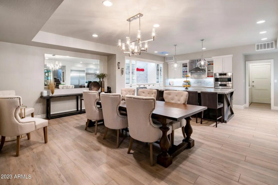 Real Estate Picture 9